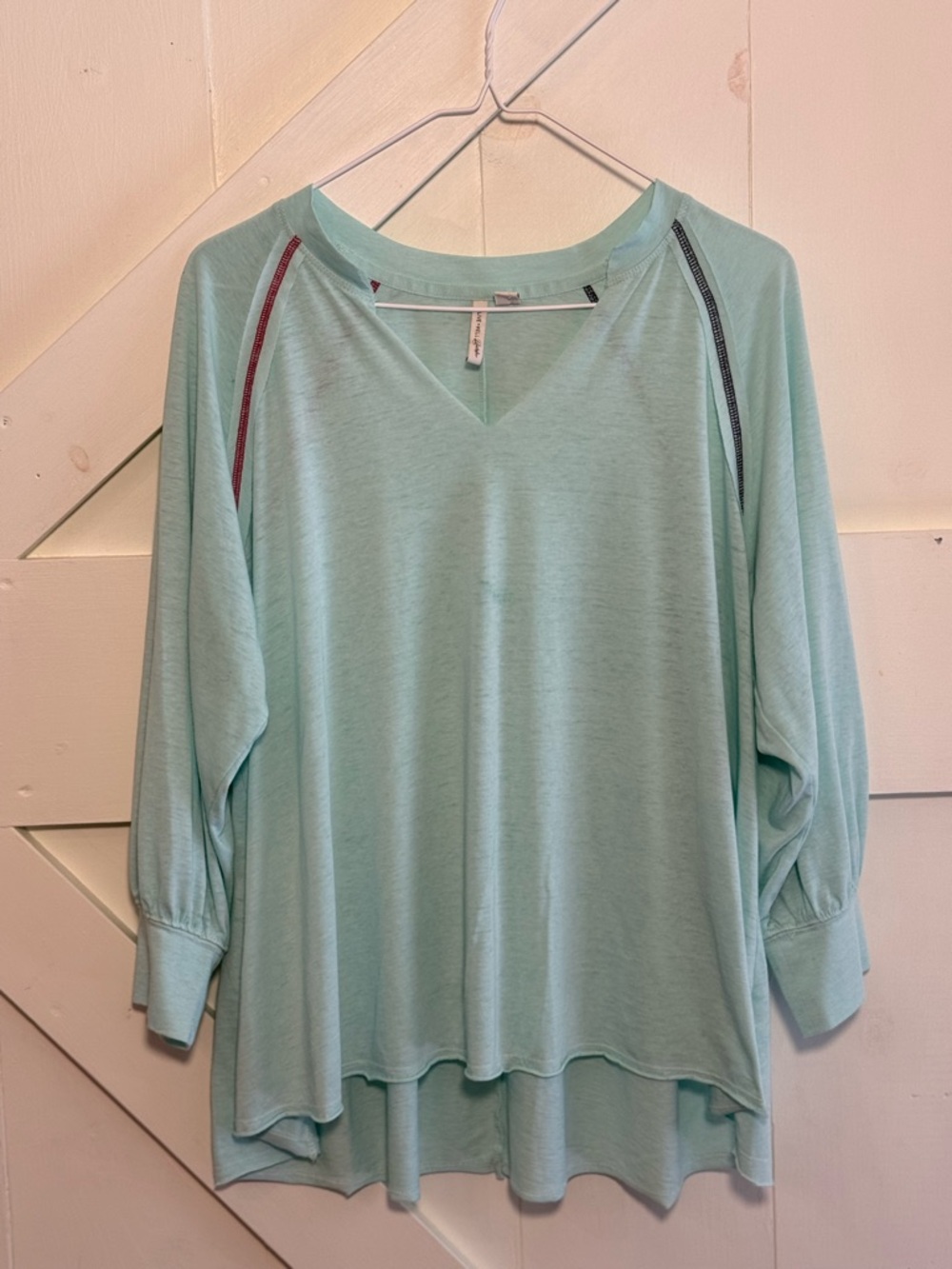 Live Well Lifestyle Mint Green V Neck Hi Low Top Large Flowy Relaxed Boho